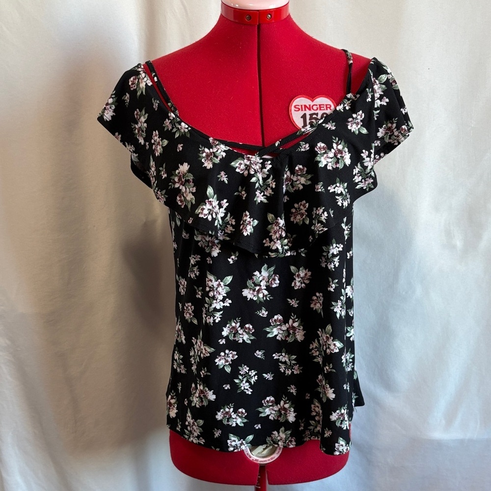 Ultra Flirt Black Floral Blouse MM411